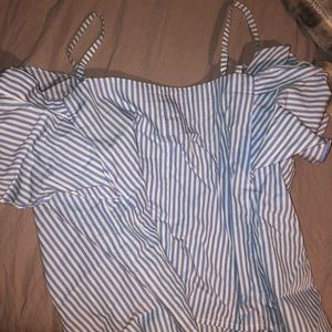 Off shoulders top